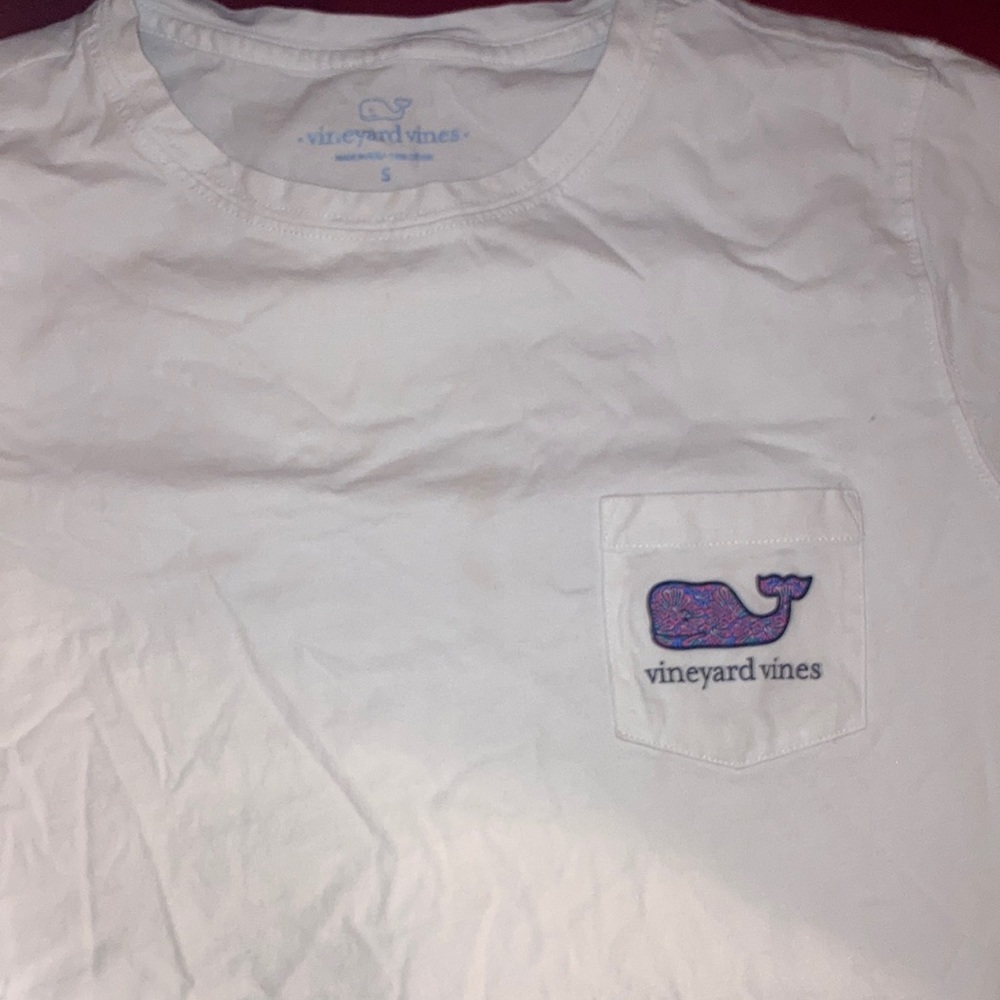 Vineyard vines Tee